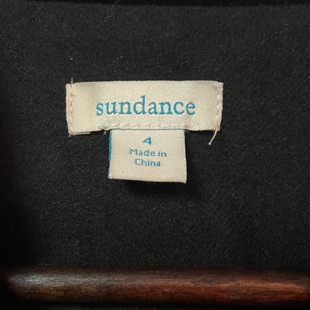 Sundance Rosette Highland Black Wool Blend Button Up
Elbow Patch Blazer Size 4. - Picture 3 of 11